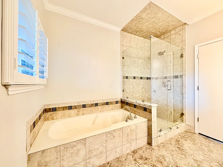2937 Sweet Briar St — Photo 10