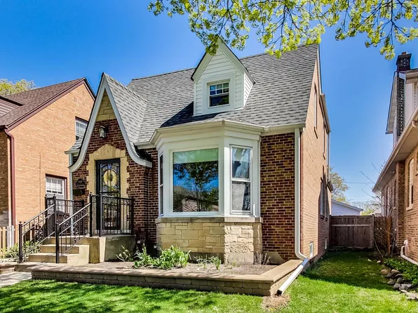 6663 N Ogallah Ave, Chicago, IL 60631