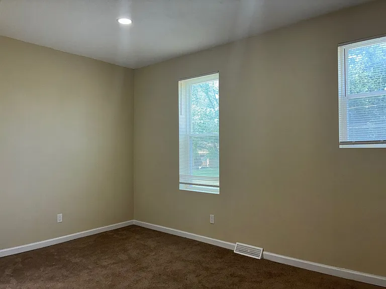 2400 Oberlin Ave — Photo 44