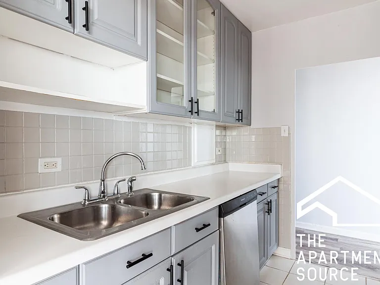 720 W Gordon Ter #1505 — Photo 12