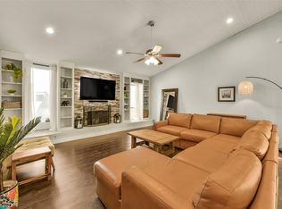 15719 Stonehaven Dr, Houston, TX 77059