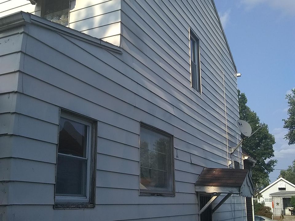 2nd image of 4660 W 149th St