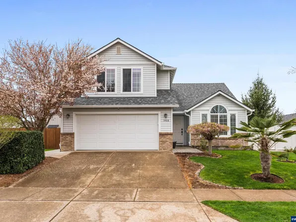 1468 S 7th St, Independence, OR 97351