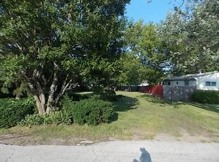 38103 N Charleston Rd, Beach Park, IL 60087