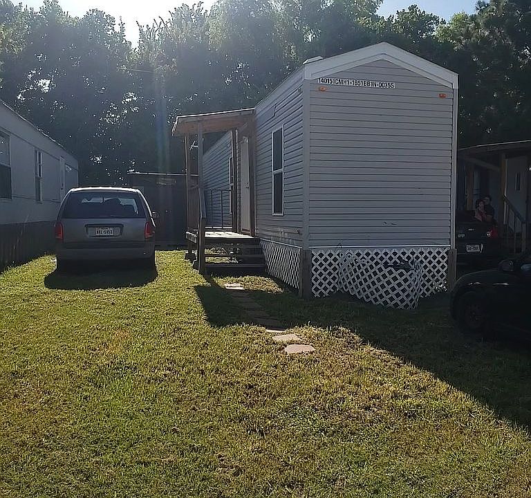 1st image of 18446 Weeping Willow Ln