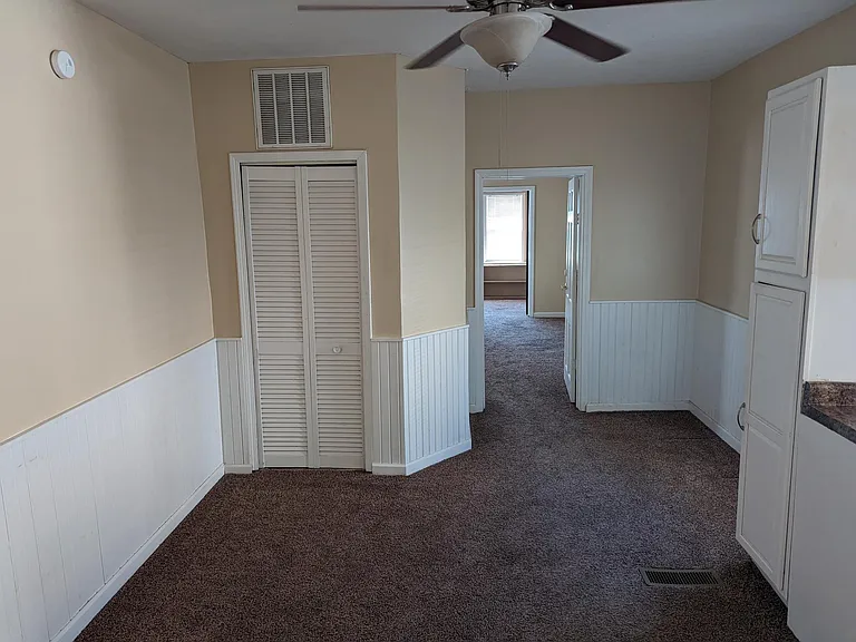 219 Pearl St — Photo 19