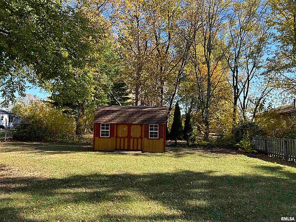 4th image of 949 Pennyoaks Dr