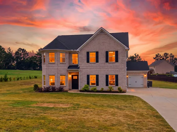 685 S Jeff Davis Dr, Fayetteville, GA 30215