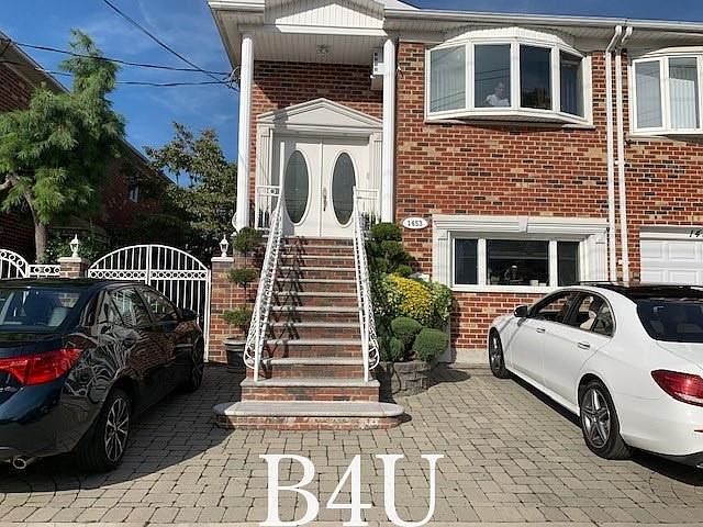 1st image of 1453 E 70th St