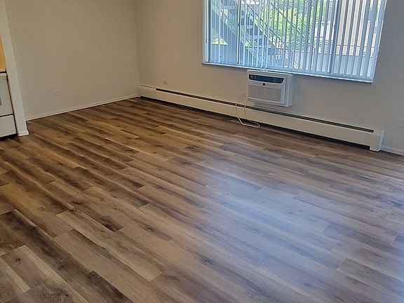 5th image of 1151 York St APT 302