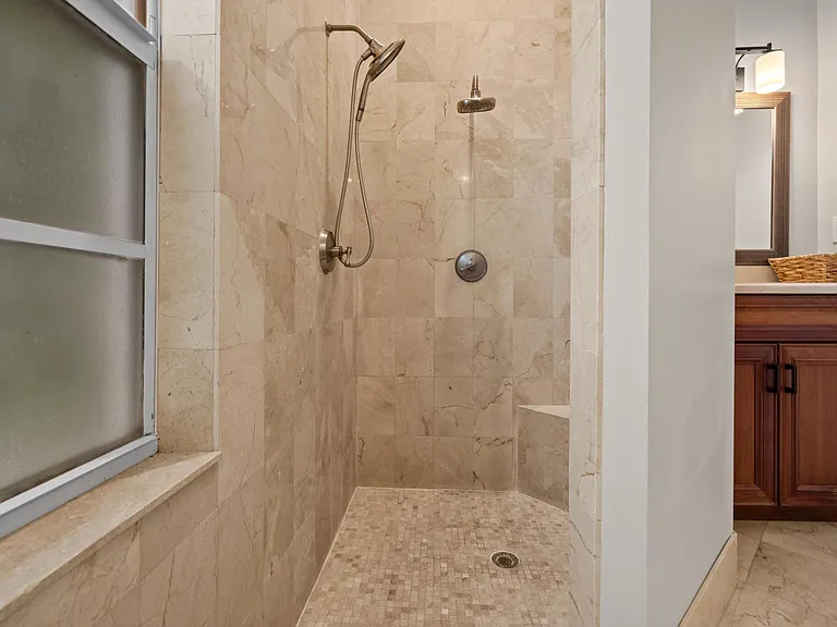 404 Indigo Ave — Photo 30