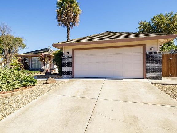 3rd image of 327 Shelduck Ln