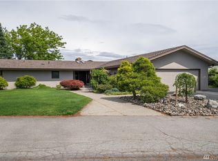 2129 Sunrise Cir, Wenatchee, WA 98801