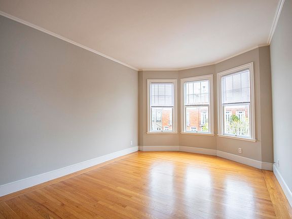 4th image of 2300 Bay St APT 201