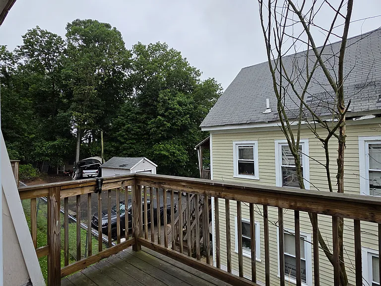 61 Warwick St #H — Photo 10
