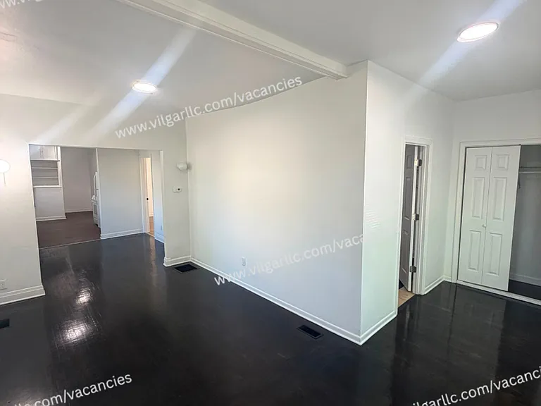 2435 Diamond Ave — Photo 9
