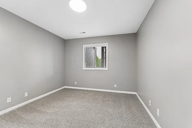 15307 Iowa St — Photo 13