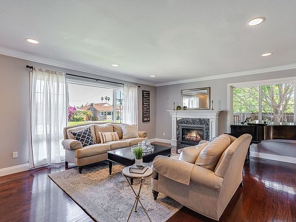 4th image of 4410 Borina Dr