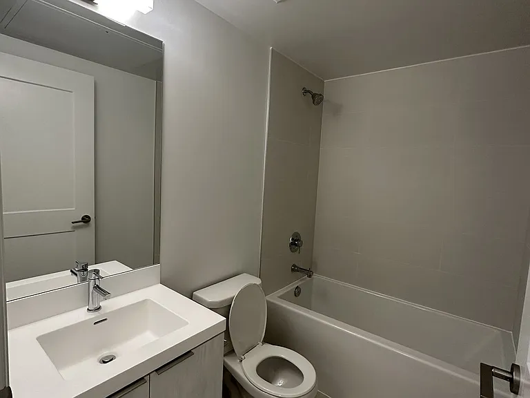 8 Widmer St #906 — Photo 9