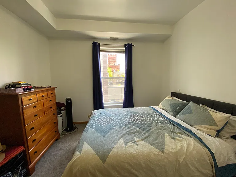 2920 W Shakespeare Ave — Photo 14
