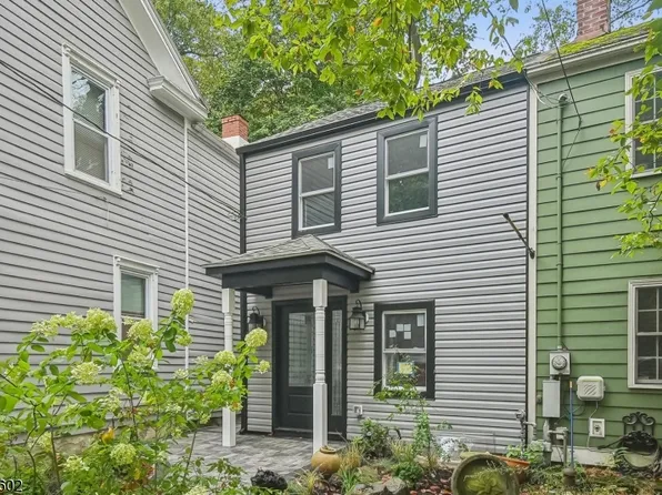 97 York St, Lambertville City, NJ 08530
