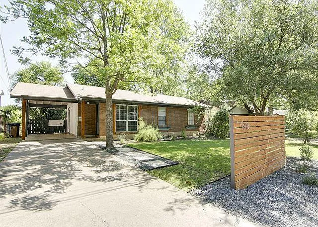1818 Dywer Ave — Photo 1