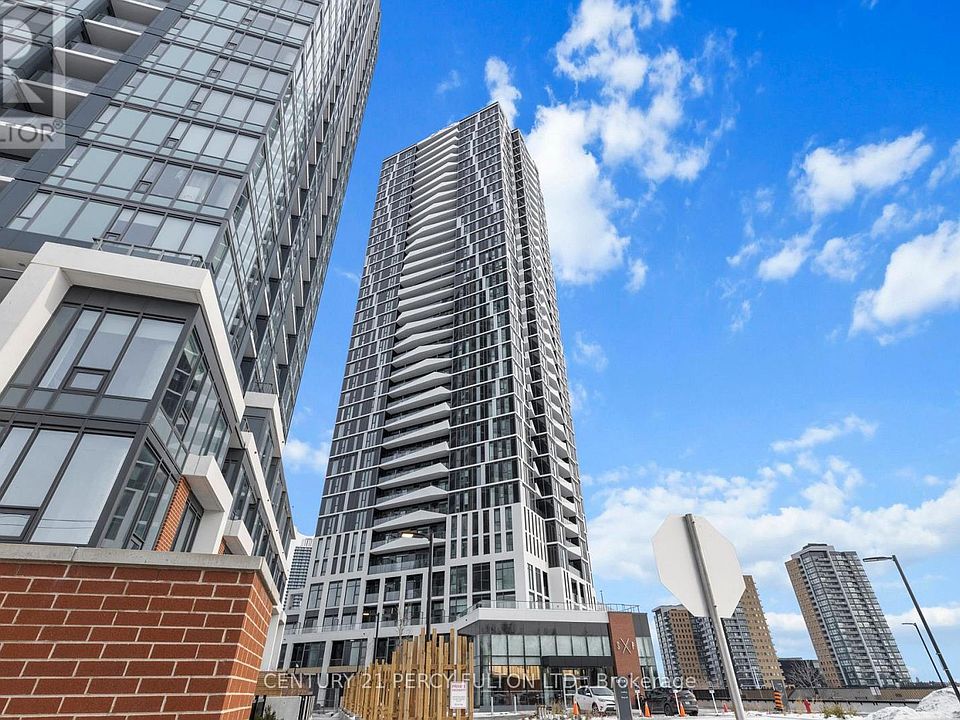 1st image of 25 Wellington St S #607