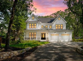 155 Shade St, Lexington, MA 02421