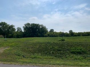 2906 Serenity Ln NE, Rochester, MN 55906