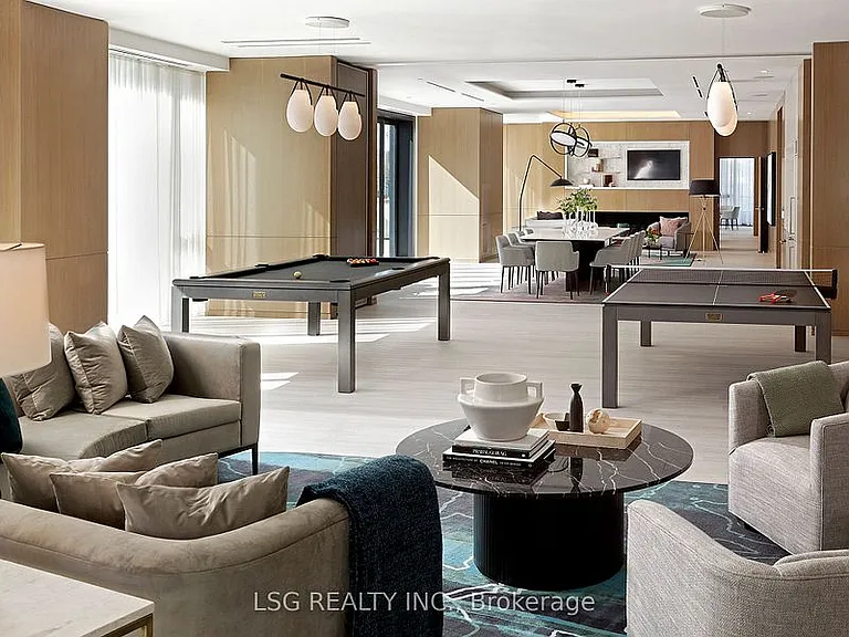 585 Bloor St E #318 — Photo 14