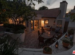 7232 Sycamore Trl, Los Angeles, CA 90068