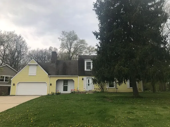 5193 Burning Tree Rd, Kalamazoo, MI 49009