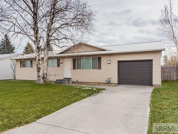 4th image of 4210 E Greenwillow Ln