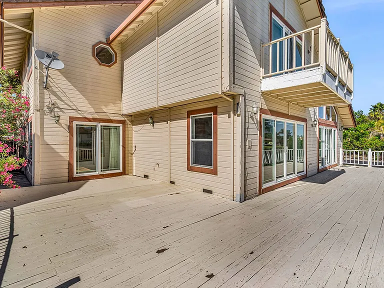 5650 Edgeview Dr — Photo 61