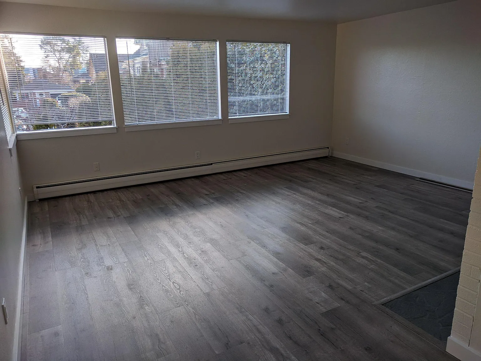 3 bed, 1405 sqft, $3,600 — Photo 4