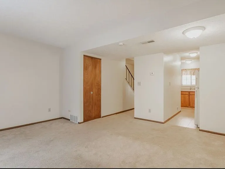 534 Valley Dr #D — Photo 1