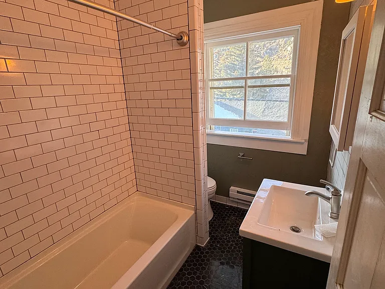 312 Taos St #312 — Photo 6