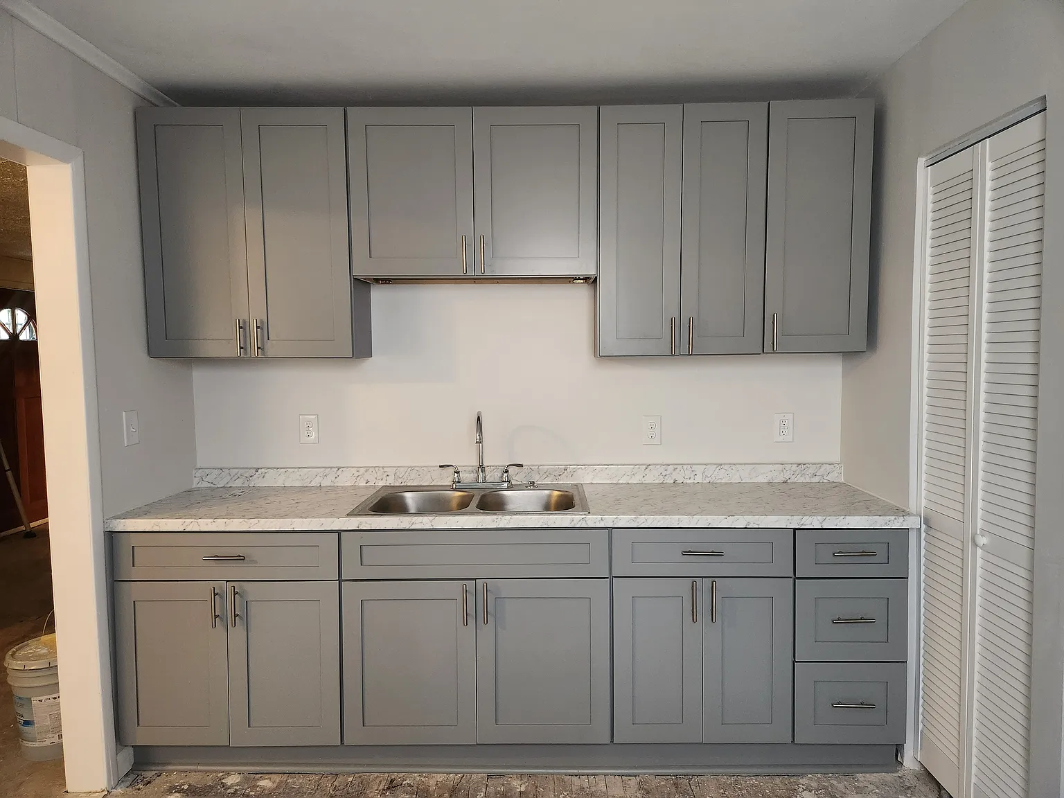 2811 Parish Ave — Photo 3