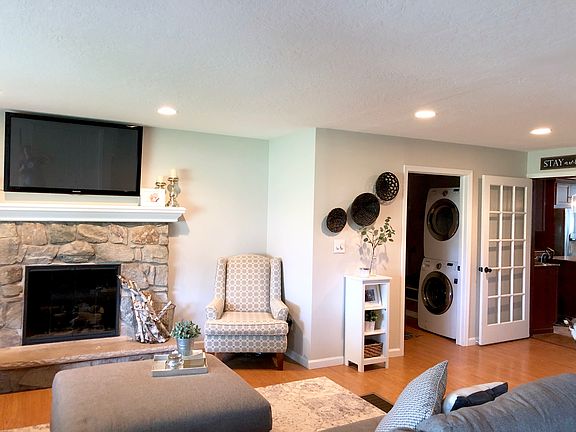5th image of 8855 Crooked Creek Dr