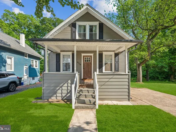 459 Cove Rd, Pennsauken, NJ 08110