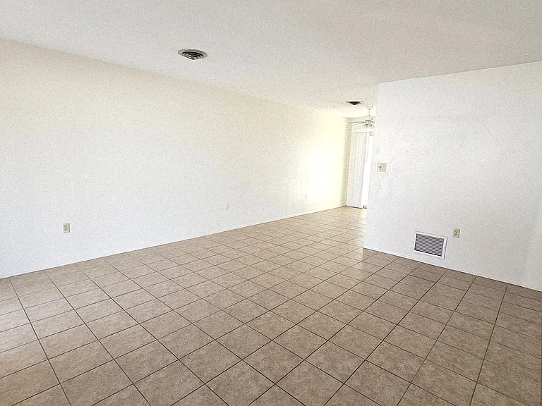 1401 S McCall Rd #301A — Photo 25