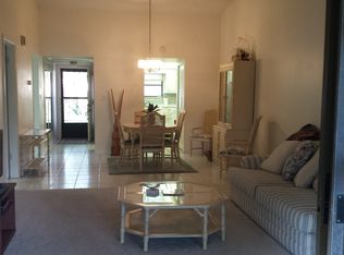 9655 86th Ave, Seminole, FL 33777