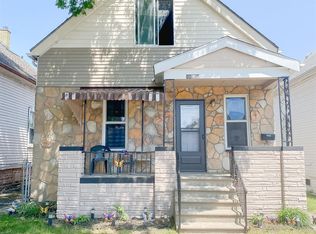 11714 Charest St, Hamtramck, MI 48212