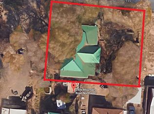 2406 Mountain Rd NW, Albuquerque, NM 87104