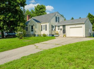 26 Shady Ln, East Hartford, CT 06118