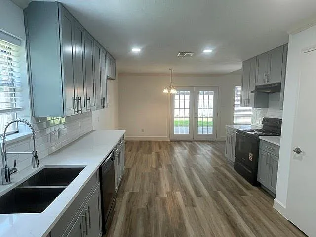 3807 Lamplighter Cir — Photo 3