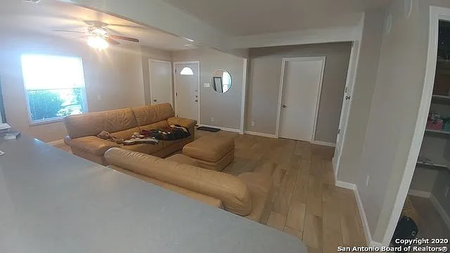 3 bed, 2.0 bath, 1565 sqft, $1,695 — Photo 3
