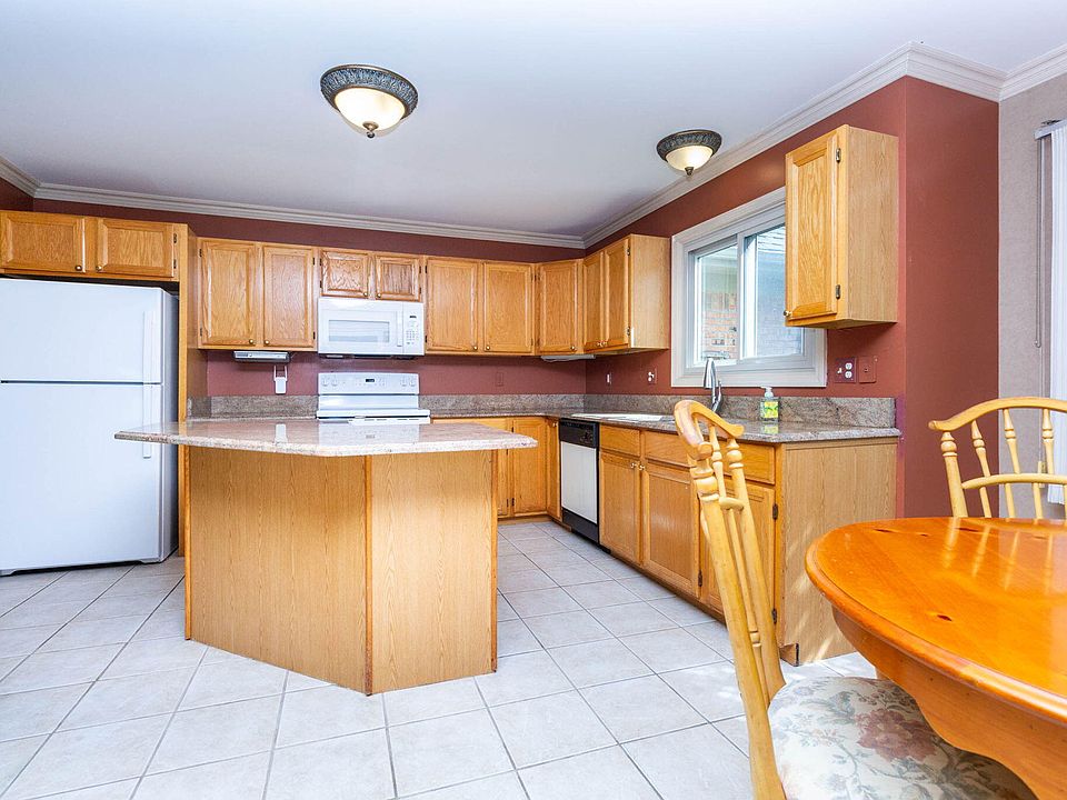 1978 Mayfair Dr, photo 14