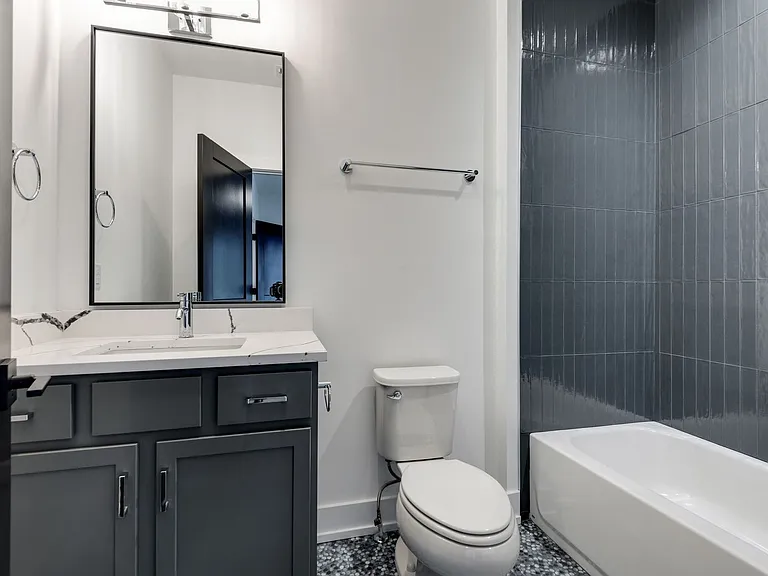 862 W Sharpe Ave #4 — Photo 28
