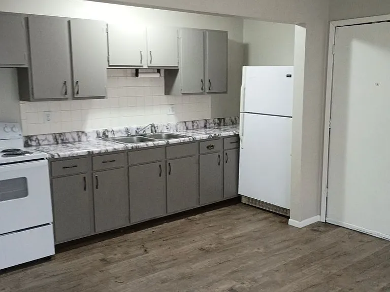 3216 S Grand Ave — Photo 1